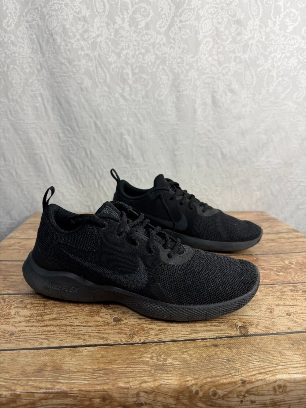 Nike Flex Experience Run 10 Men's 10.5 Black Running Shoes Sneakers CI9960-001